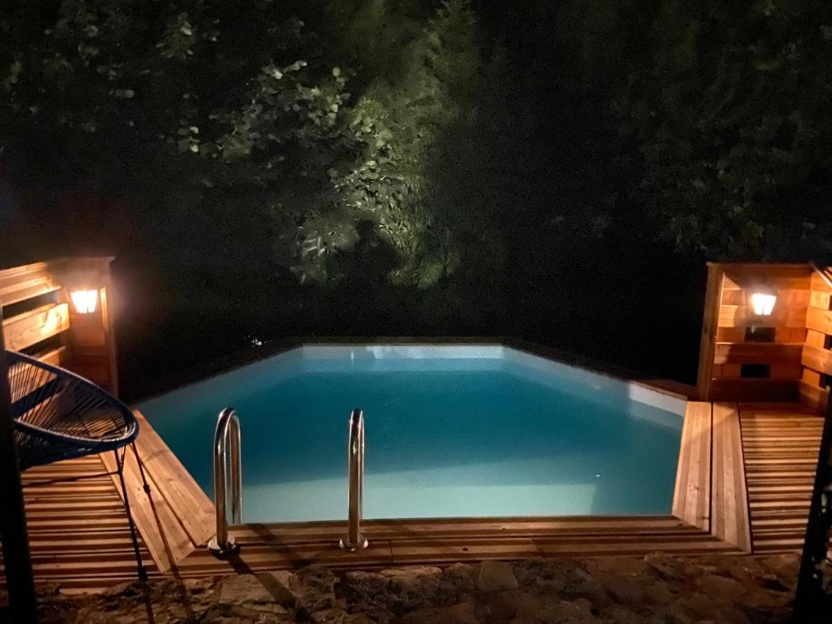 Auberge Gekko Ornaisons Eksteriør bilde